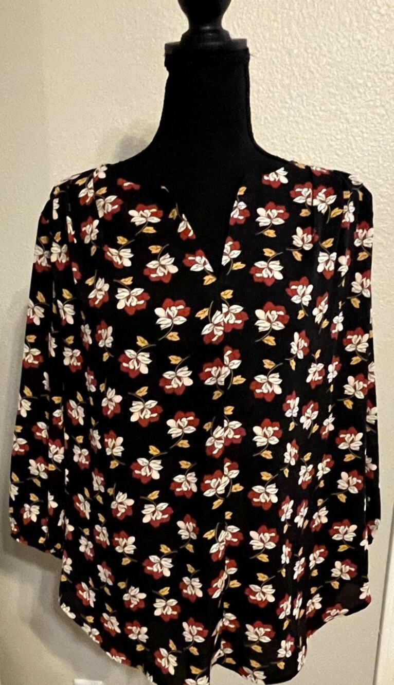 Pleione Black Floral Blouse 3/4 Sleeve Pleated Shoulders size L